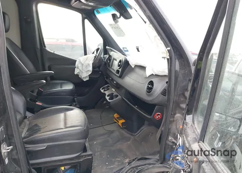 2020 Mercedes-Benz Sprinter 2500 High Roof V6 из США, поврежденный, VIN W1W4EDHY8LT021190